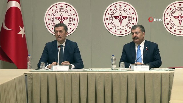 Milli Eğitim Bakanı Ziya Selçuk:'30 Nisan’a kadar okullarımızın tatil olması, uzaktan eğitimin devam etmesi konusunda bir karar söz konusu”