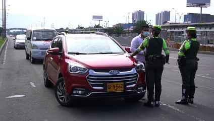 Colombia confina a sus 48 millones de habitantes por pandemia
