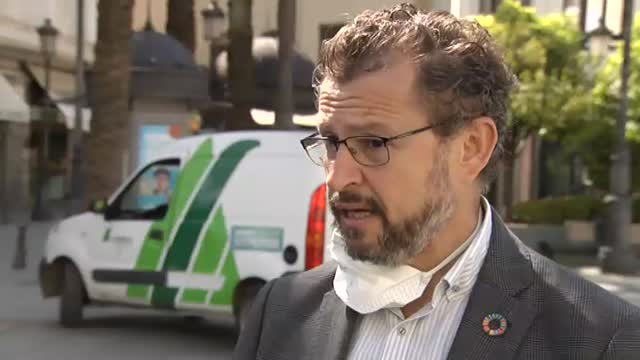 Los municipios introducen drones y otras ayudas complementarias para desinfectar áreas públicas