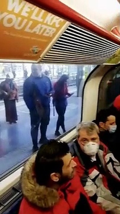 London Underground Crams Instead of Distances
