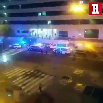Sirenas de policias y bomberos suenan afuera de hospital en apoyo a los infectados por COVID-19