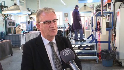 Akar talimat verdi, Bakanlığa bağlı fabrikalarda maske üretimi arttı - ANKARA