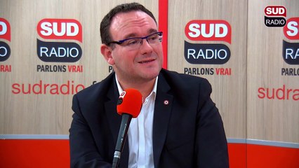 Damien Abad : "1,4 milliards de masques en 2012 ! Mais où sont-ils ?"