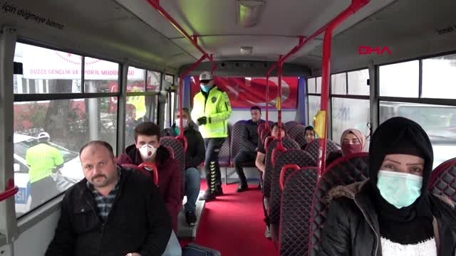 Düzce'de polis toplu taşıma araçlarını denetledi