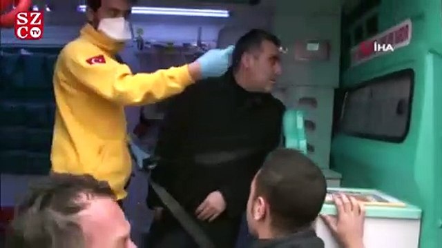 Araç içinde sıkışarak ağır yaralanan kadının kurtarılma anları kamerada