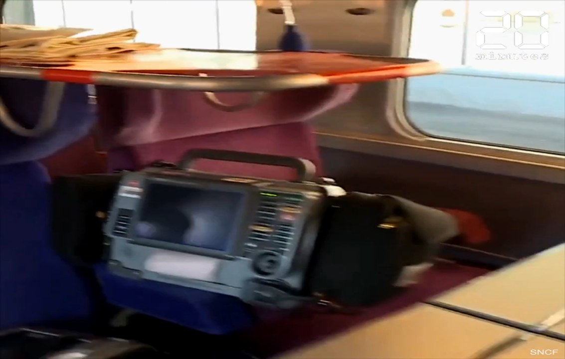 Coronavirus: A bord du TGV médicalisé parti du Grand Est pour les Pays de la Loire