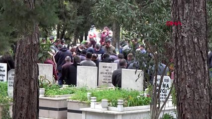 MUĞLA Marmaris caddelerine 'Evinde kal' pankartları asıldı