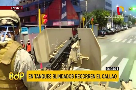 Estado de emergencia: militares recorren calles del Callao en tanques blindados