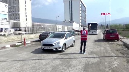 HATAY KKTC'den getirilen 143 Türk vatandaşı, İskenderun'da karantinaya alındı