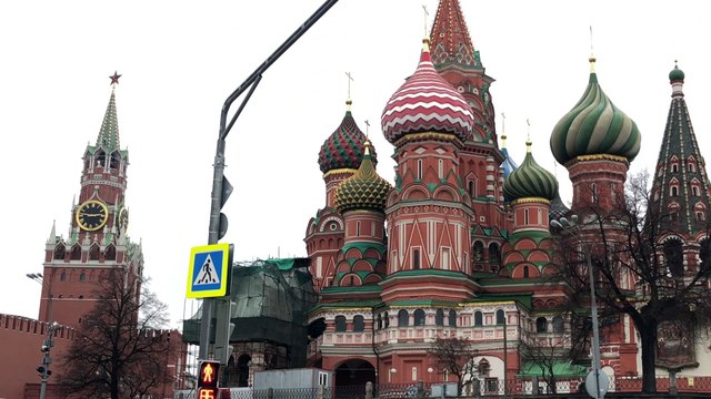 Это не каникулы : Россия готовится к неделе неожиданных выходных