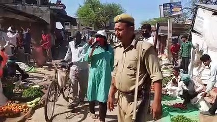 कानपूर देहात: तहसील प्रशासन के पहुंचते ही बाजार में मचा हड़कंप