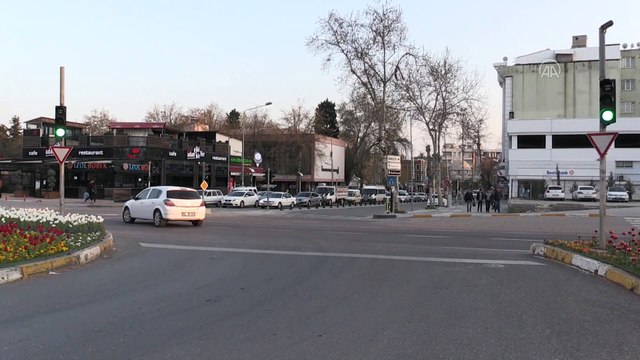 Trafik ışıklarıyla koronavirüse karşı 'Evde kal' çağrısı - ADIYAMAN