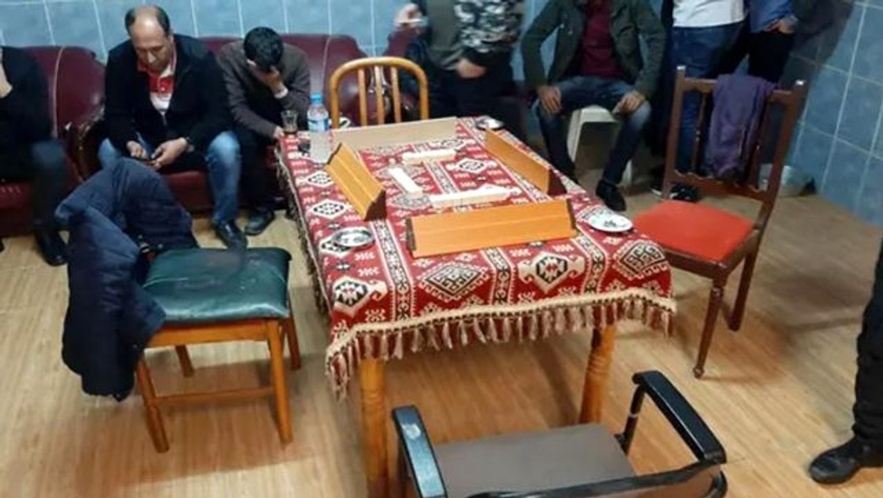 Koronavirüs tedbirleri kapsamında kapatılan hamam kahvehaneye çevrildi