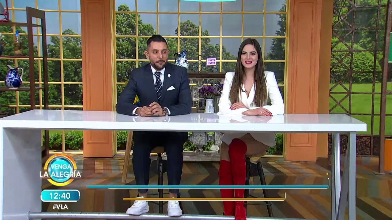 Roger González y Cynthia conectados en videolla...