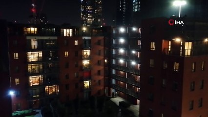 -İngiltere'de Halk Sağlık Çalışanlarını Alkışlarla Destekledi