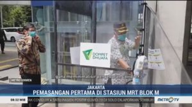 Cegah Covid-19, Pemkot Jaksel Pasang Bilik Disinfektan di Stasiun MRT