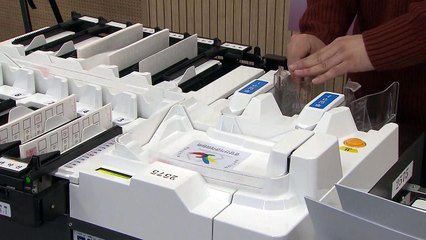 오늘 정당 기호 확정...비례정당 '의원 꿔주기' 주력 / YTN