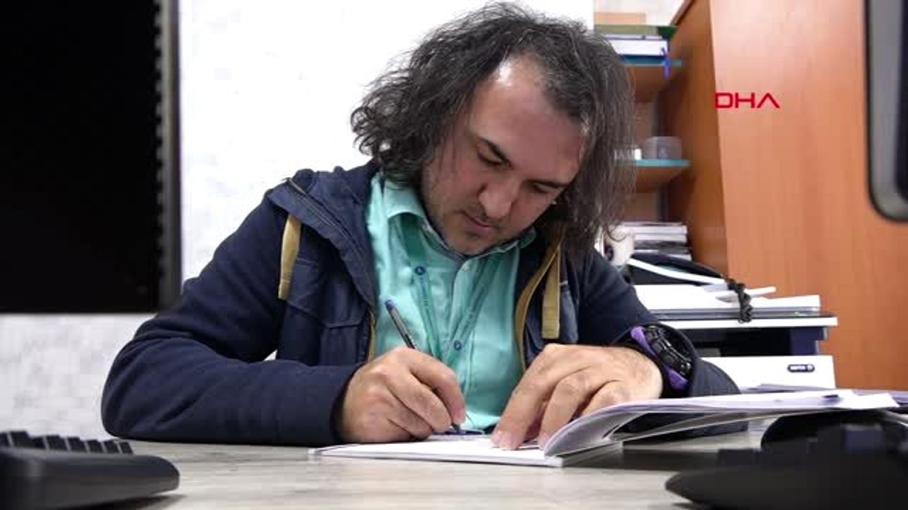 Vanlı vatandaş, ilk koronavirüs vakasının açıklanmasından sonra görüştüğü kişileri not alıyor