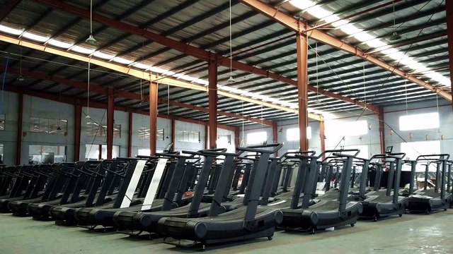 curved treadmill running machine