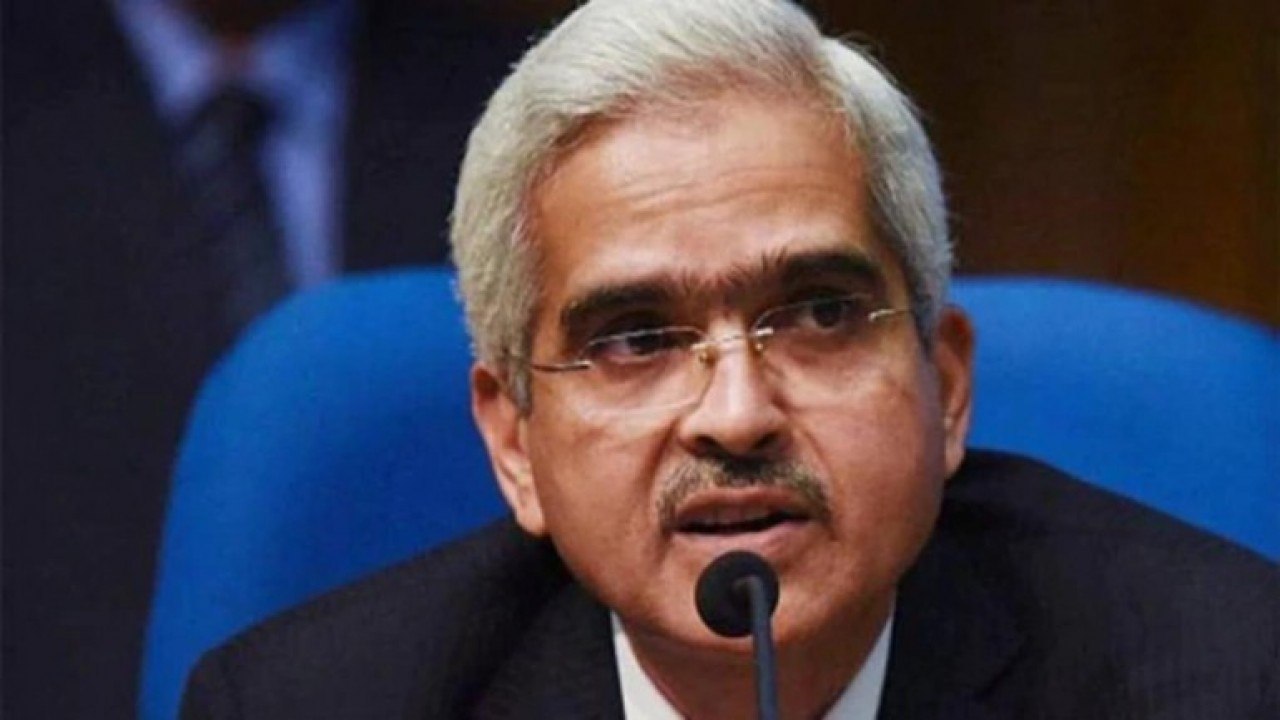WATCH | RBI announces big-bang interest rate cu...