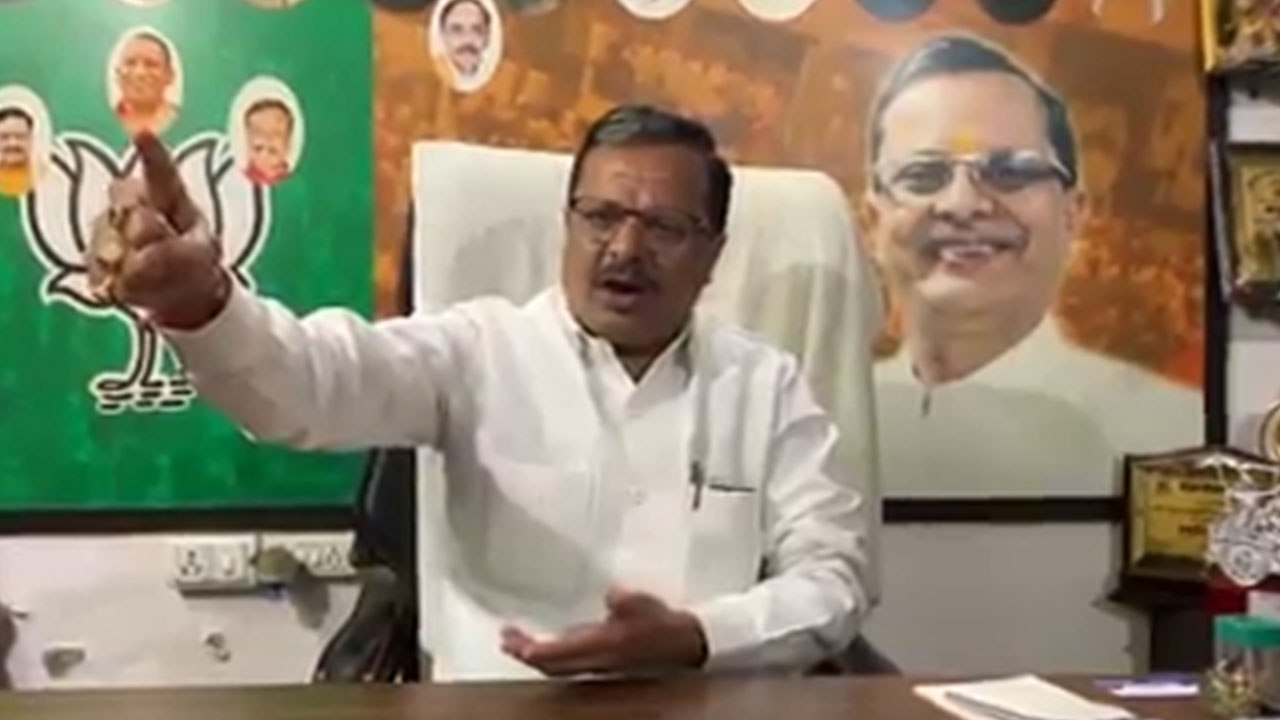 VIRAL VIDEO: एक सांस में कमल-कमल का जाप करने वाले भाजपा नेता विनीत शारदा ने अब कोरोना का किया जाप
