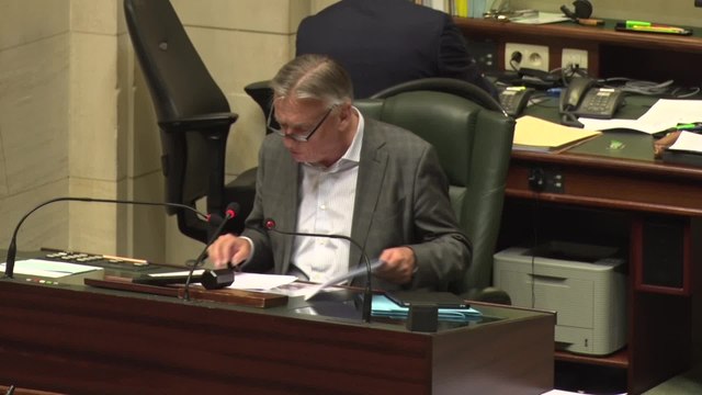 Coronavirus: annonce les résultats du vote sur la loi des pouvoirs spéciaux et la garantie