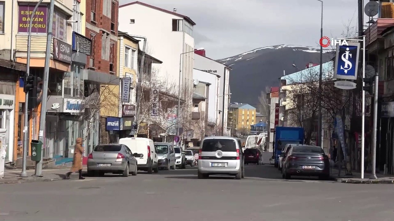 Polis ekipleri anons yapmaya başladı, ’’Evde kalın’’