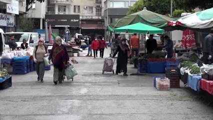 ANTALYA Pazarlarda giyim tezgahları açılmadı