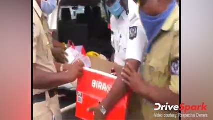 வெரட்டி வெரட்டி வெளுக்க தோணுது... லத்தியை வீசும் போலீஸ்... அடி தாங்காமல் கதறும் வாகன ஓட்டிகள்