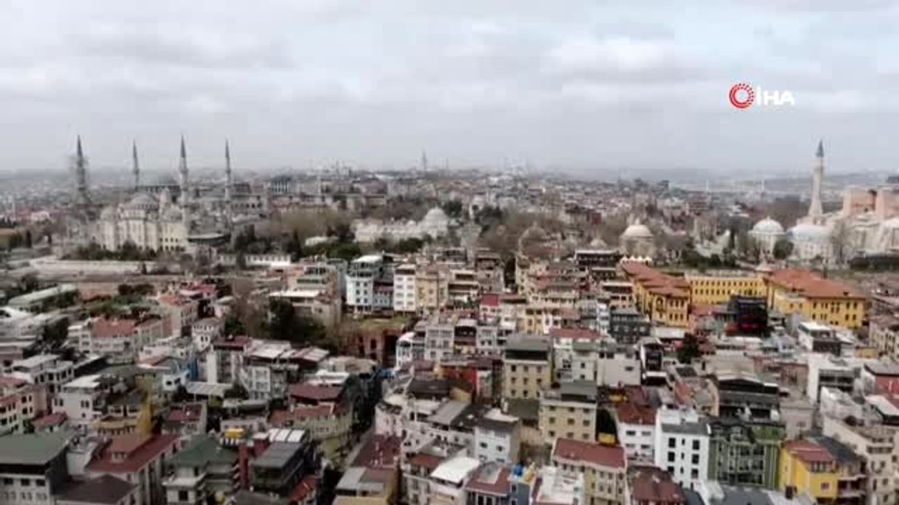 Sultanahmet Camii'ndeki sakinlik havadan görüntülendi
