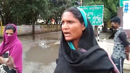 इटावा: आवास विकास कॉलोनी में काम करने वाले मजदूरों को नहीं मिला खाना पीना