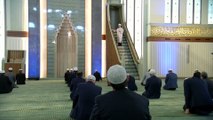Beştepe Millet Camisi'nde az sayıda katılımla cuma namazı kılındı (3) - ANKARA