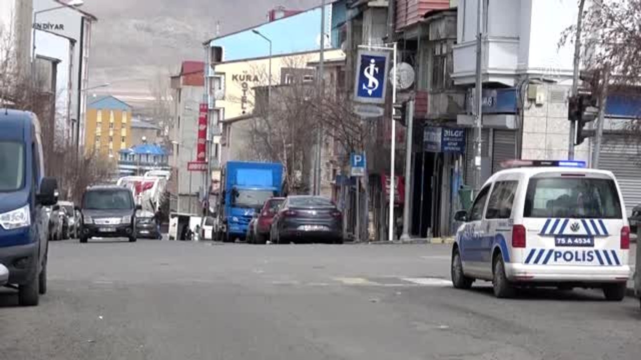 Jandarma ve Polis ekiplerinden "evde kal" uyarısı  - ARDAHAN/DİYARBAKIR/
