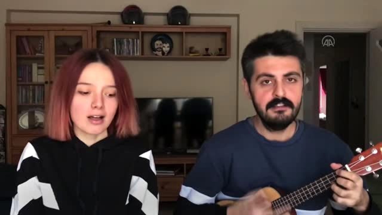 Aile, Çalışma ve Sosyal Hizmetler Bakanı Selçuk'tan "Koronaya Kapı Açma" paylaşımı