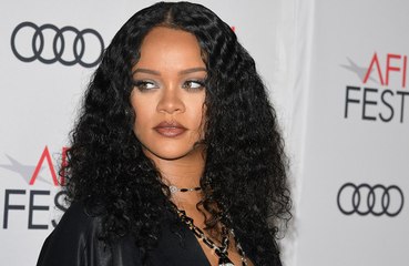 Rihanna doa equipamento de proteção para médicos de Nova York
