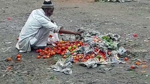 शामली: लॉक डाउन के दौरान खराब सब्जी खा रहे हैं आमजन