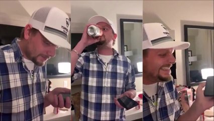 En pleine crise du Coronavirus un québécois appel une pharmacie pour faire un maudit bon coup de téléphone!