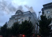 Sancaktepe'de korkutan yangın: Çatı katı alev alev yandı