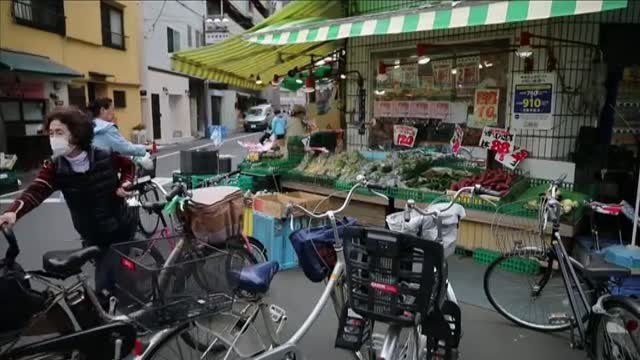 Compras masivas en Japón por pánico al confinamiento