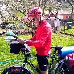 Un cycliste complètement perdu... enfin presque