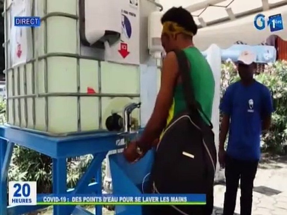 RTG / Covid 19 - Des points d’eau déposés à chaque rue pour se laver les mains, cette initiative a été mise en place par la SEEG