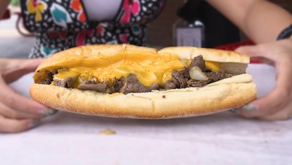 Скачать видео: While restaurants across the country are shutting down, some are remaining open for pick-up and delivery orders. Here are 9 Philly restaurants you can still order from while social distancing.