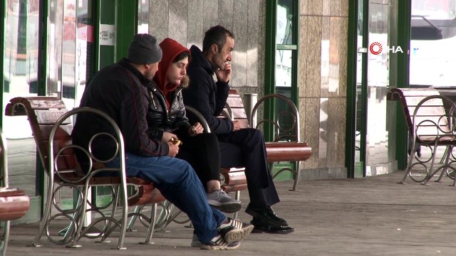 Kocaeli Şehirlerarası Otobüs Terminali boş kaldı