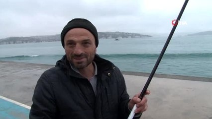 Yasak dinlemeyen vatandaşlardan kimisi balık tuttu, kimisi de sahilde spor yaptı