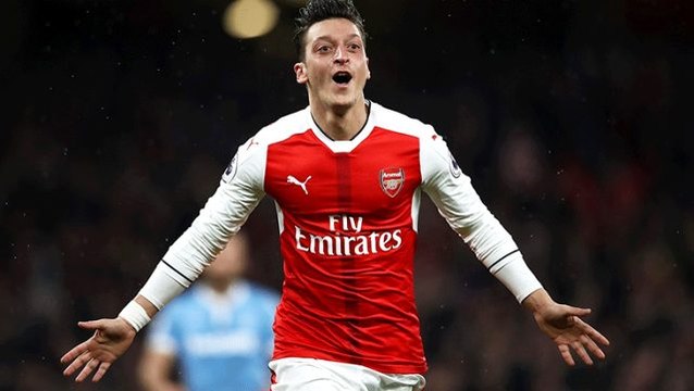 Mesut Özil'in menajerinden transfer açıklaması: Mesut Arsenal'de çok mutlu