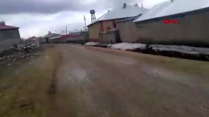 VAN ÇALDIRAN'DA HAN MAHALLESİ KARANTİNA ALTINDA-4 )