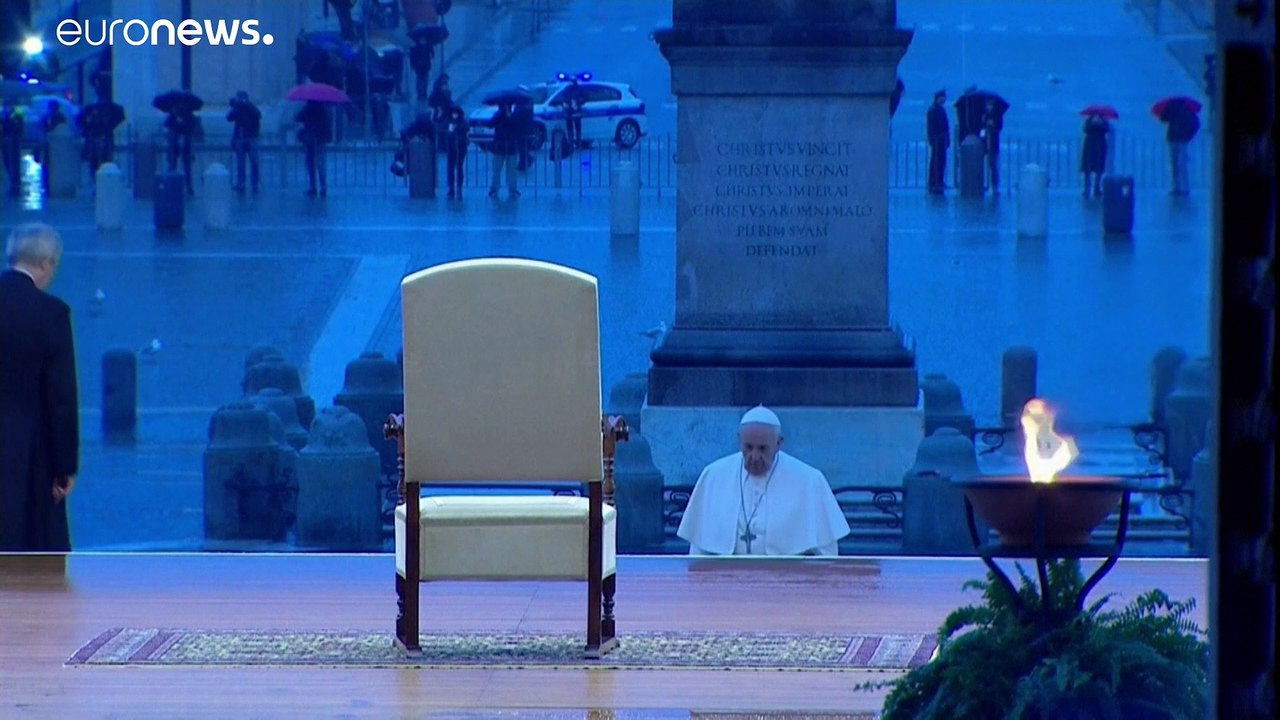 Coronavirus-Pandemie - Papst spendet Sondersegen