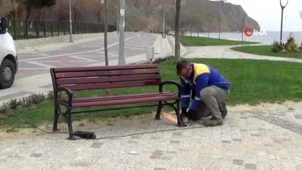 Silivri'de polis sahile girişi dubalarla kapattı