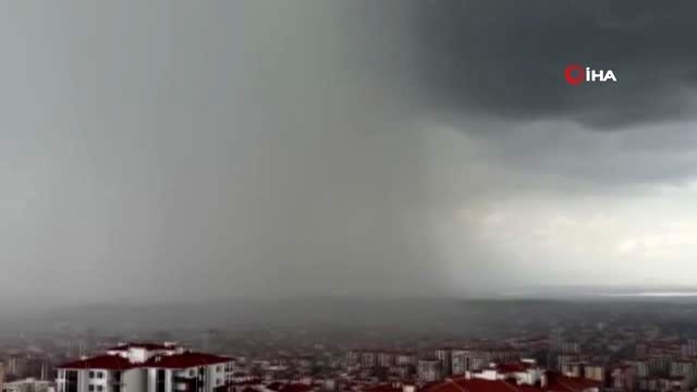 Malatya'da dolu yağışı etkili oldu, yollar beyaza büründü