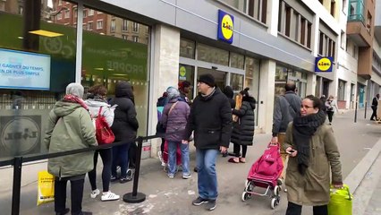 Coronavirus _ très forte affluence dans les supermarchés (16 mars 2020, Paris) [